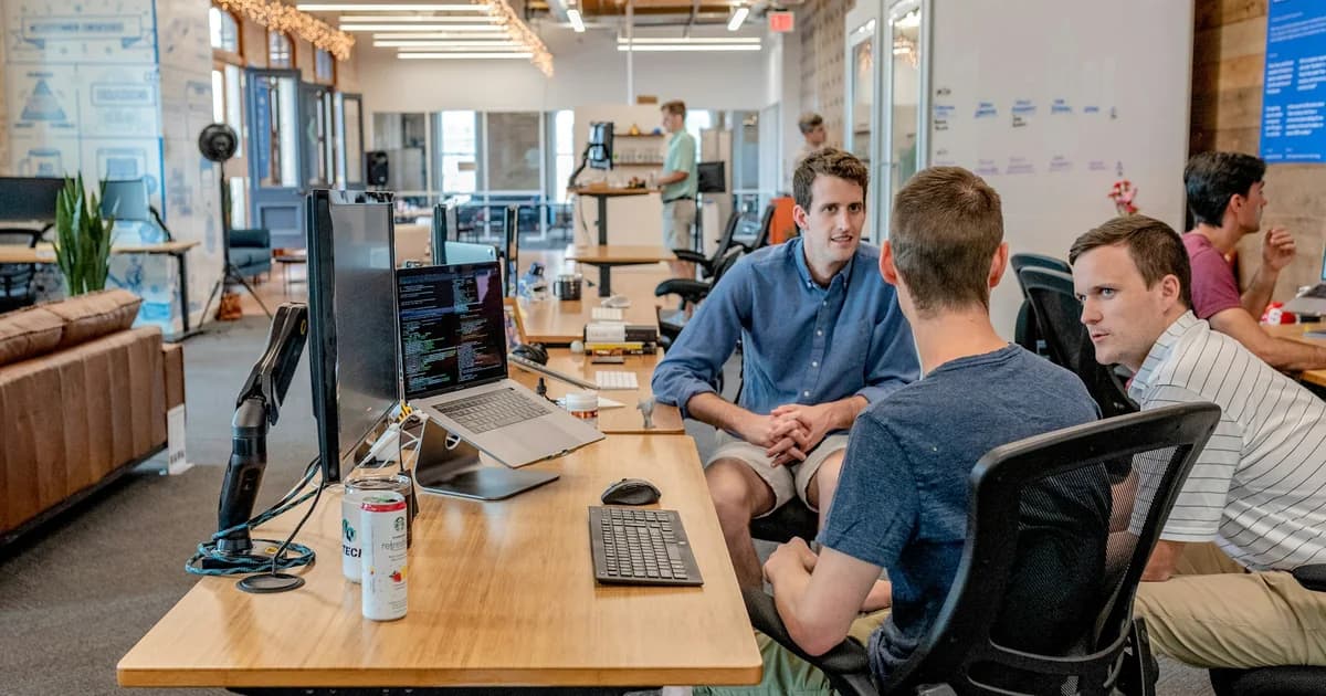 24/7 Customer Support for Small Business: 5 Real Options