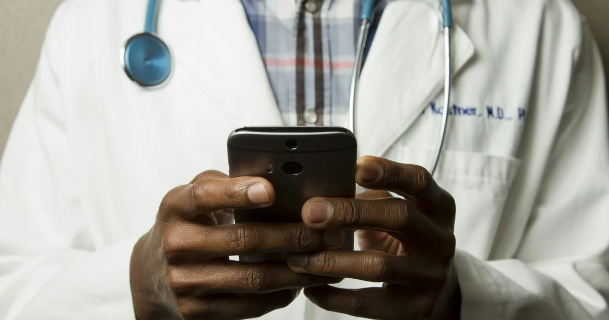 AI Chatbot for Chiropractic Clinics: 2026 Guide