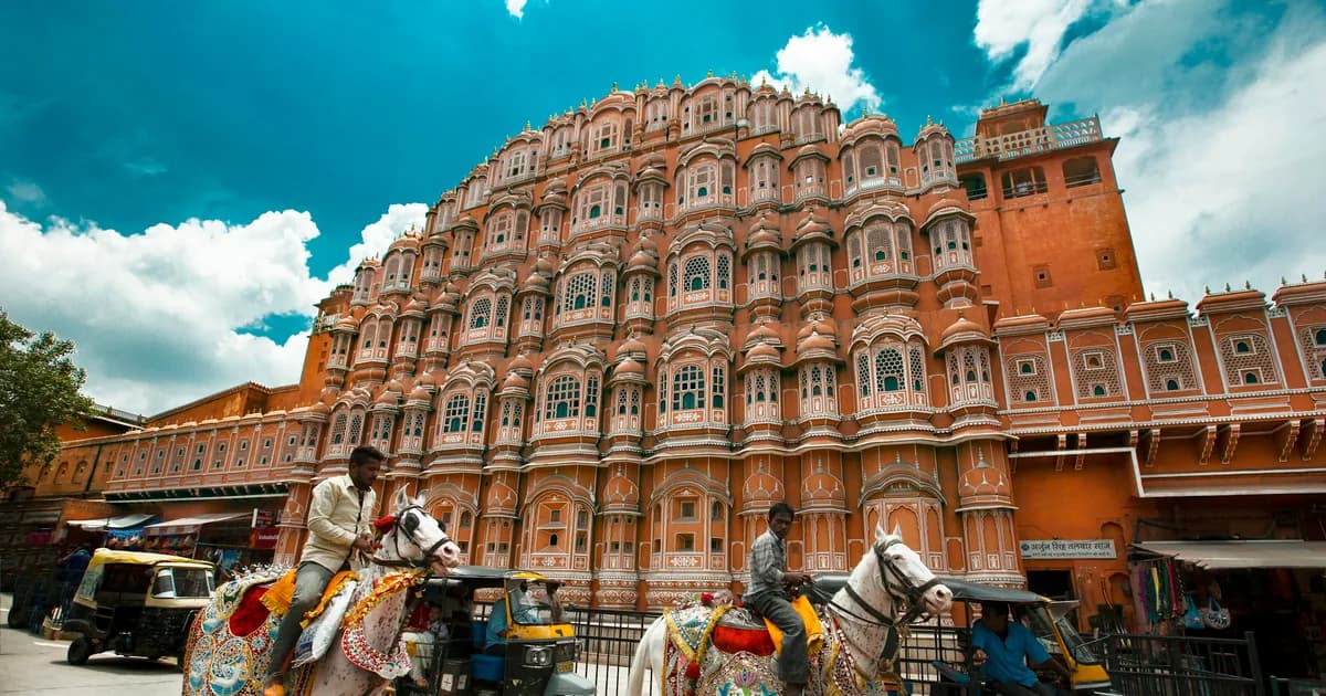 AI Chatbot for Hotels in Jaipur: Implementation Guide