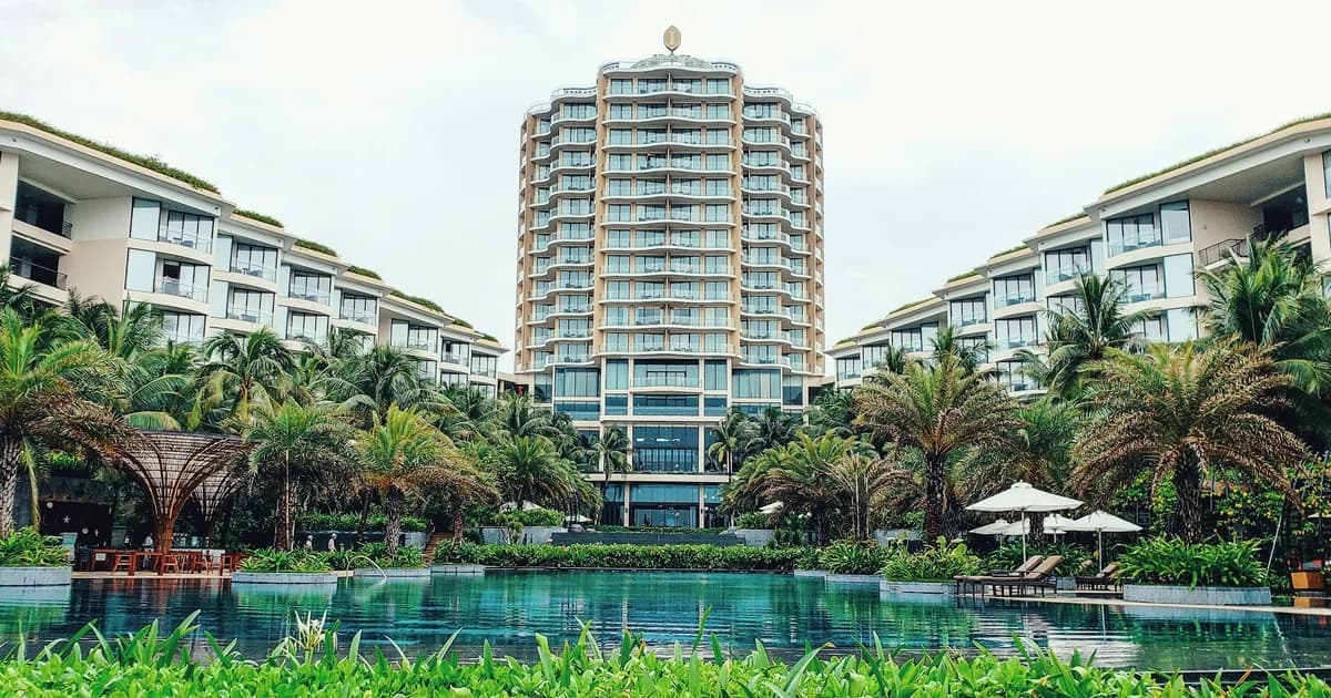 How Hotels Lose Revenue from After-Hours Inquiries