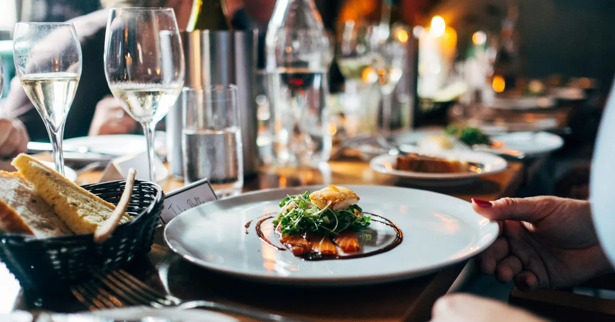 AI Chatbot for Restaurants: Reservations, FAQs & Orders